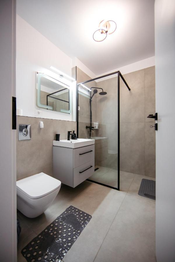 Apartamento L&V Family Studio Sinaia Exterior foto