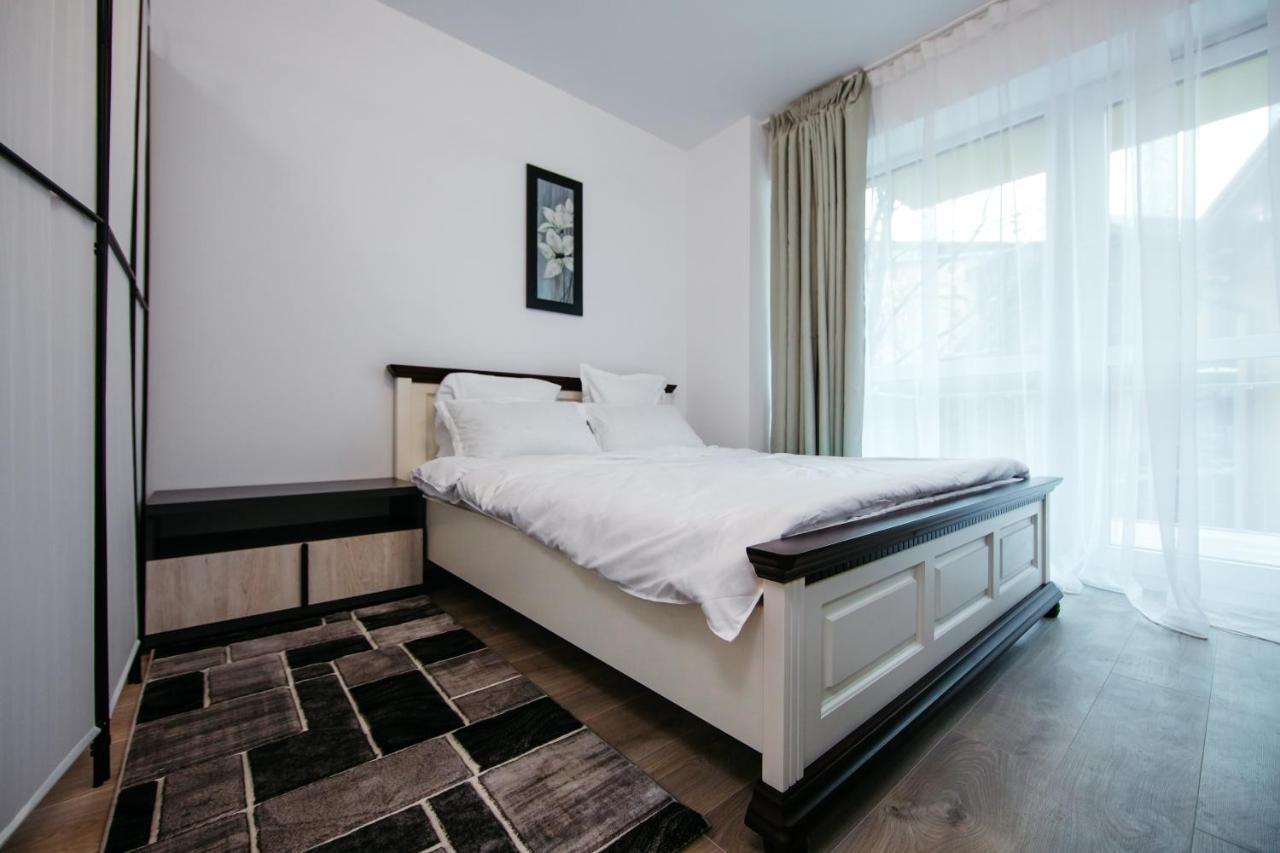 Apartamento L&V Family Studio Sinaia Exterior foto